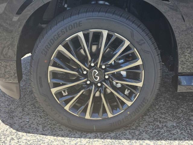 2025 INFINITI QX80 Vehicle Photo in Fort Worth, TX 76132