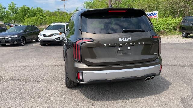 2023 Kia Telluride Vehicle Photo in MOON TOWNSHIP, PA 15108-2571