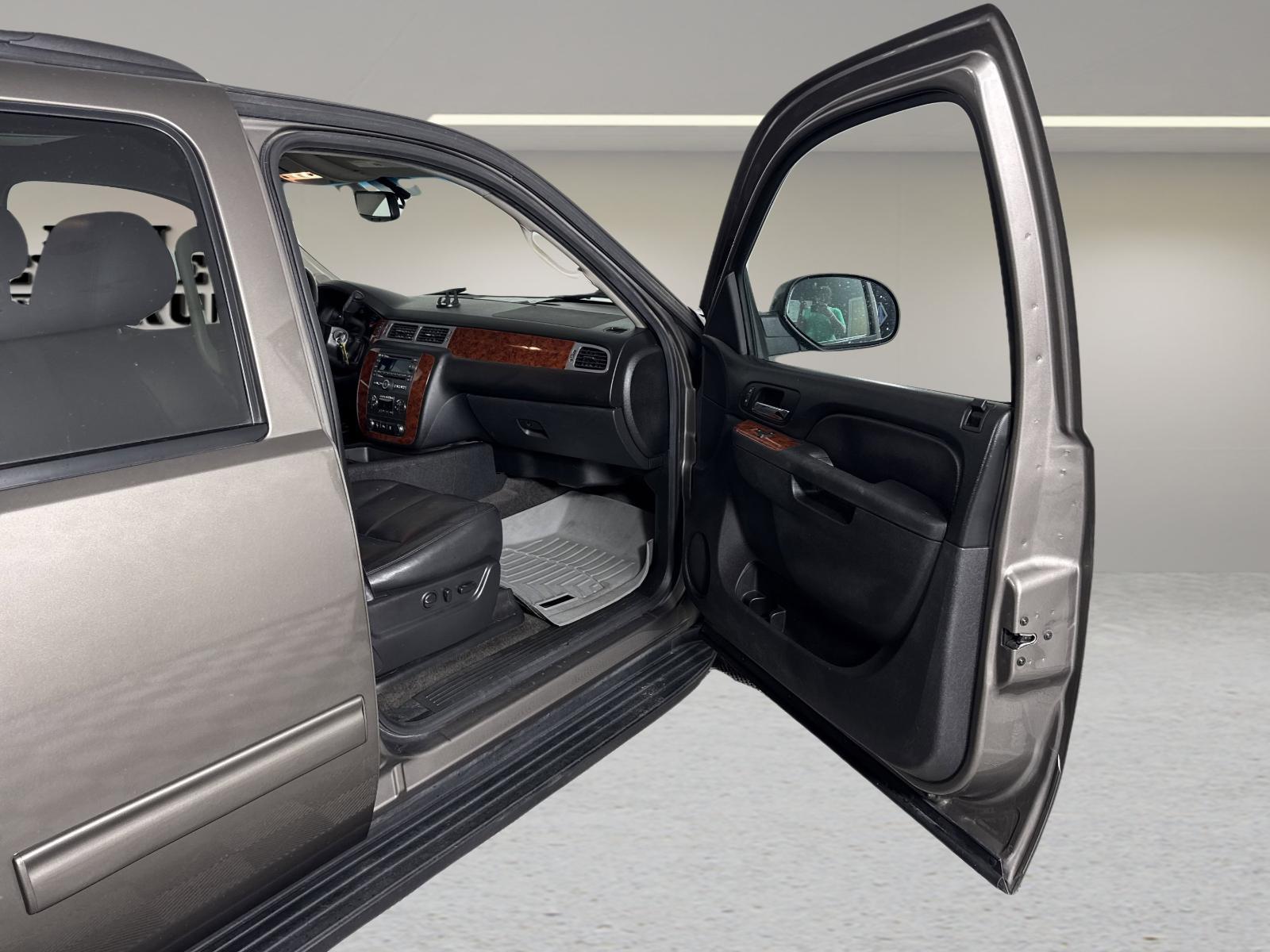 2014 Chevrolet Tahoe Vehicle Photo in GEORGETOWN, TX 78626-7508