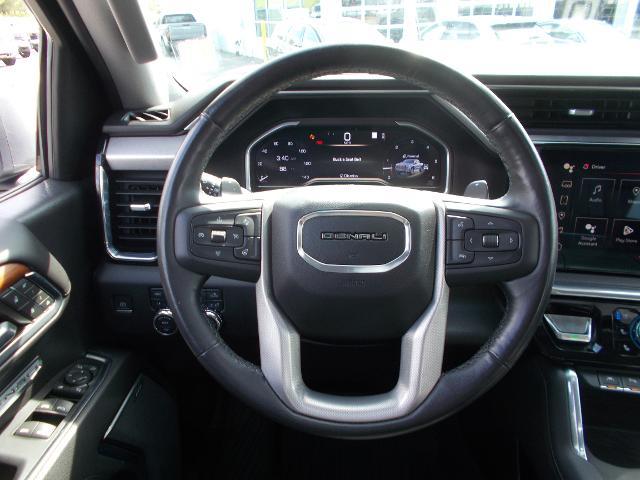 2023 GMC Sierra 1500 Vehicle Photo in LOWELL, MA 01852-4336