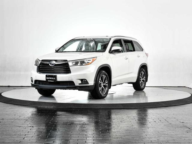 2016 Toyota Highlander Vehicle Photo in DALLAS, TX 75235