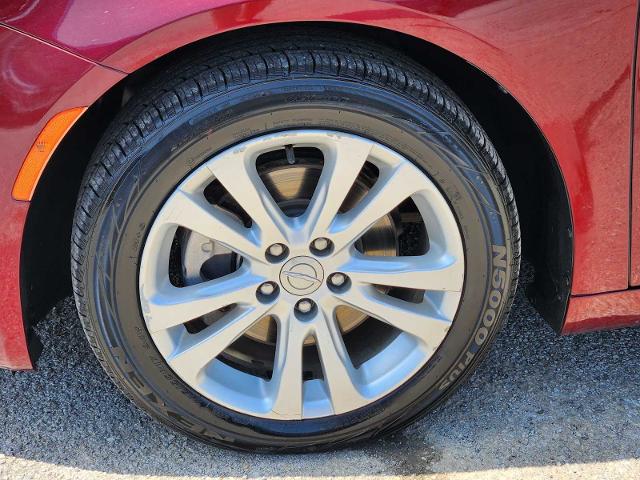 2017 Chrysler 200 Vehicle Photo in DENTON, TX 76210-9321