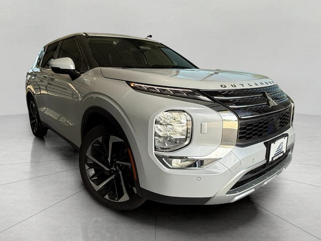 2023 Mitsubishi Outlander Vehicle Photo in Appleton, WI 54914