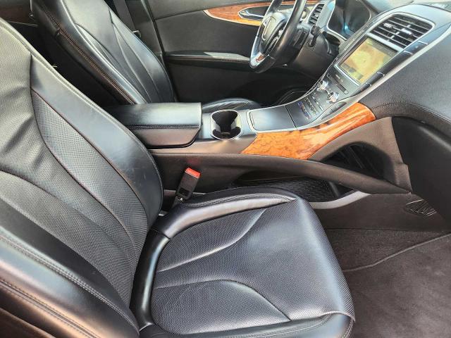 2020 Lincoln Nautilus Vehicle Photo in DENTON, TX 76210-9321