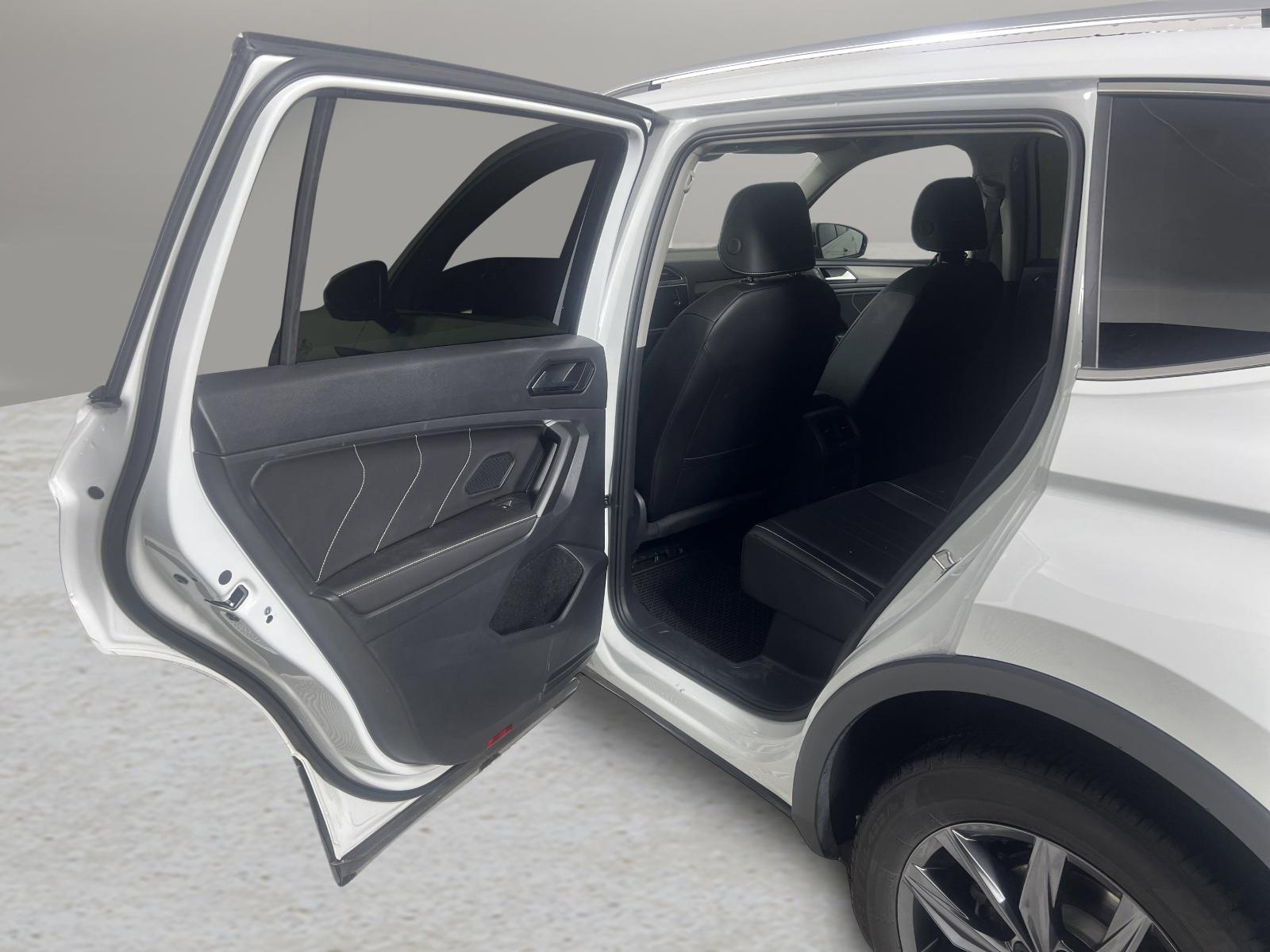 2024 Volkswagen Tiguan Vehicle Photo in Georgetown, TX 78626