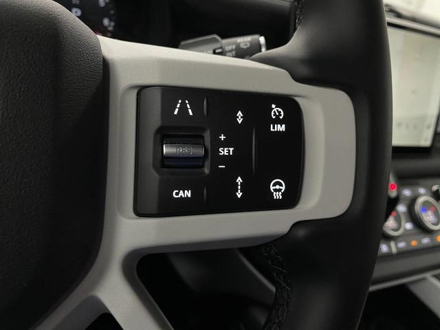 2025 Defender Vehicle Photo in Appleton, WI 54913