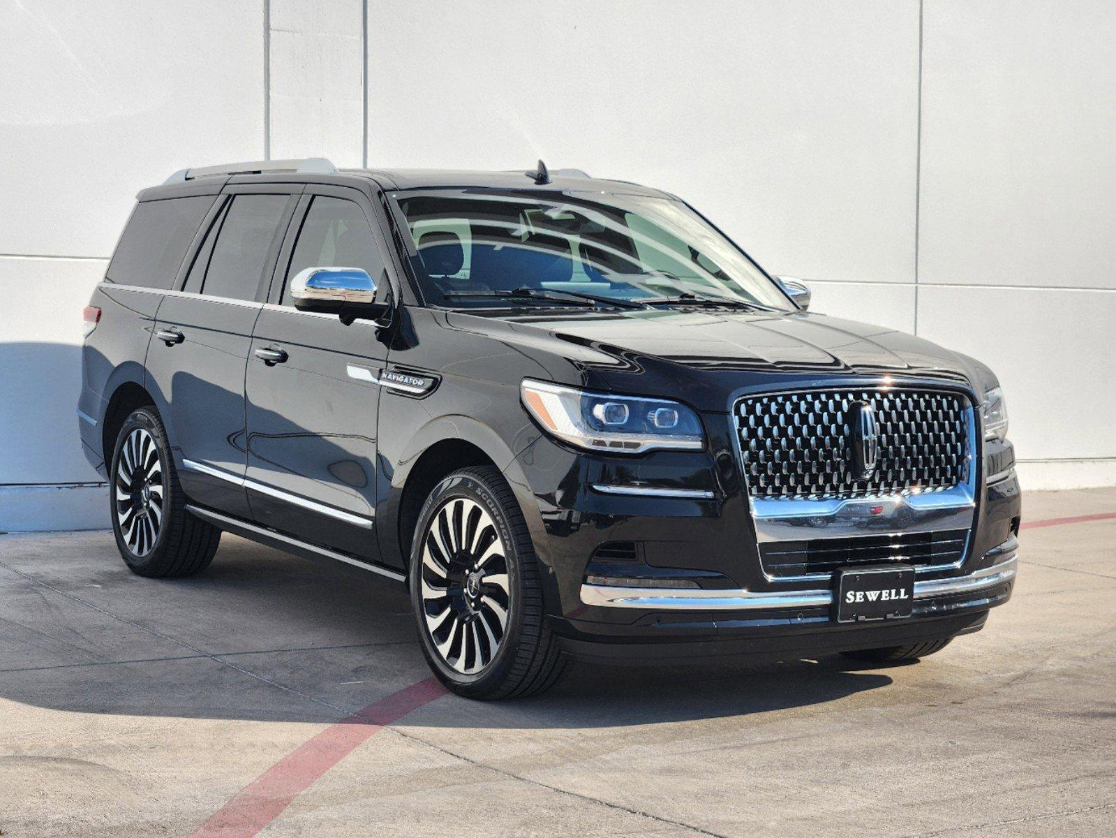 2022 Lincoln Navigator Vehicle Photo in GRAPEVINE, TX 76051-8302