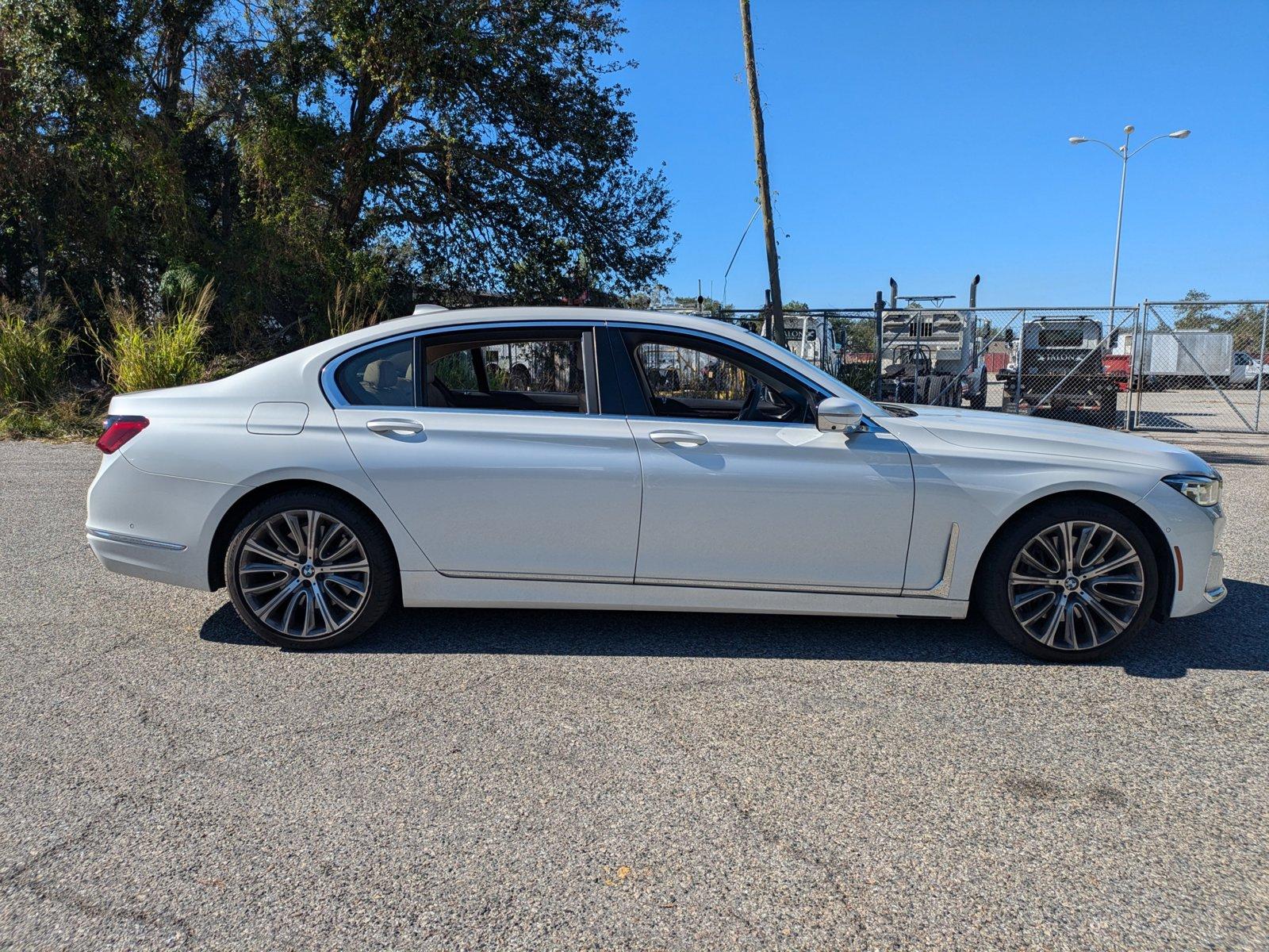 2022 BMW 750i xDrive Vehicle Photo in Sarasota, FL 34231