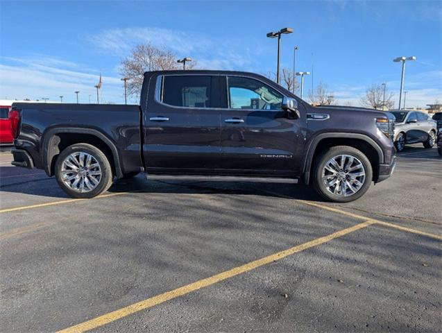 2022 GMC Sierra 1500 Vehicle Photo in AURORA, CO 80012-4011