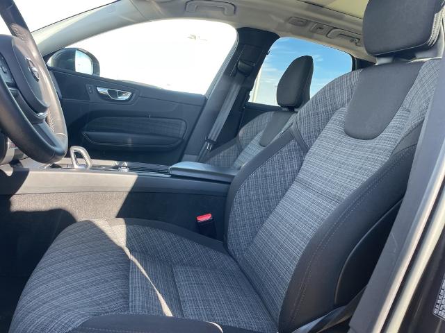 2022 Volvo XC60 Vehicle Photo in Grapevine, TX 76051