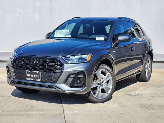 2025 Audi Q5 Vehicle Photo in SUGAR LAND, TX 77478