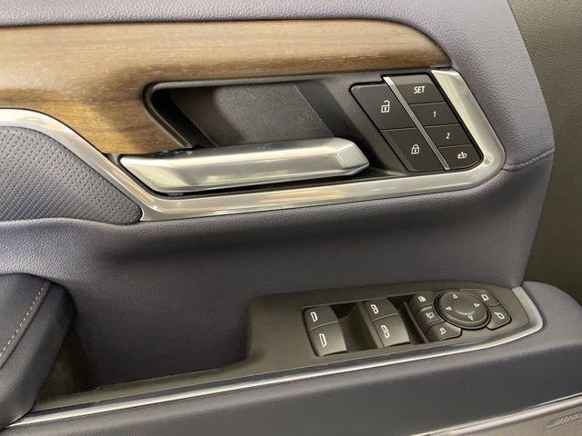 2025 Chevrolet Silverado 3500 HD Vehicle Photo in PHOENIX, AZ 85014-3381