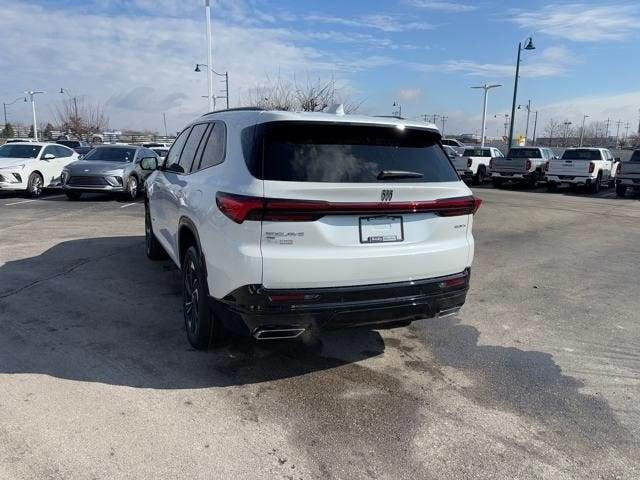 2025 Buick Enclave Vehicle Photo in Fishers, IN 46038