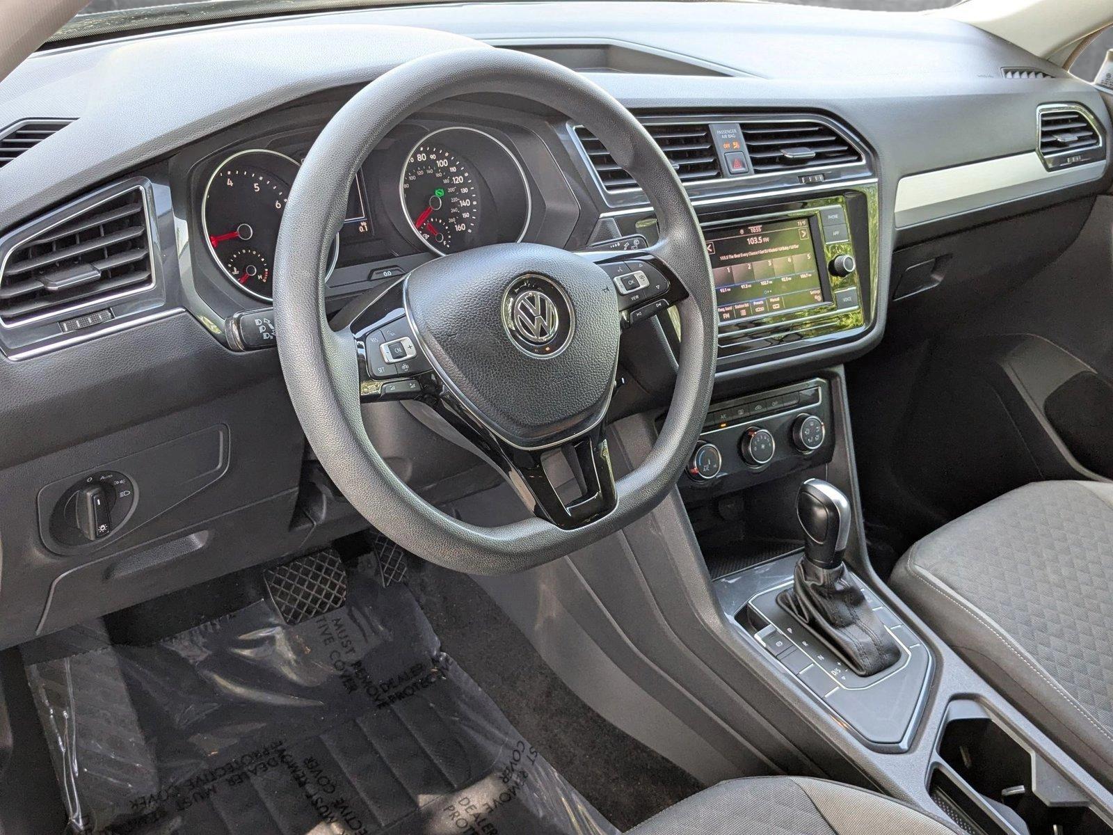 2020 Volkswagen Tiguan Vehicle Photo in Pembroke Pines , FL 33084