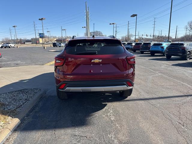 2025 Chevrolet Trax Vehicle Photo in MANHATTAN, KS 66502-5036