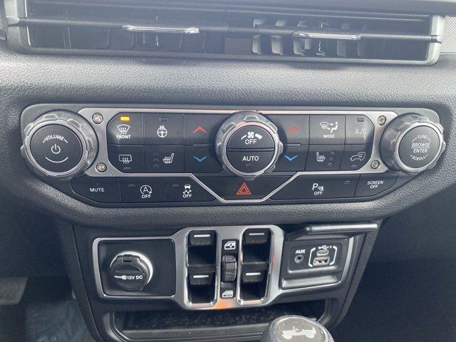 2025 Jeep Wrangler Vehicle Photo in Doylsetown, PA 18901
