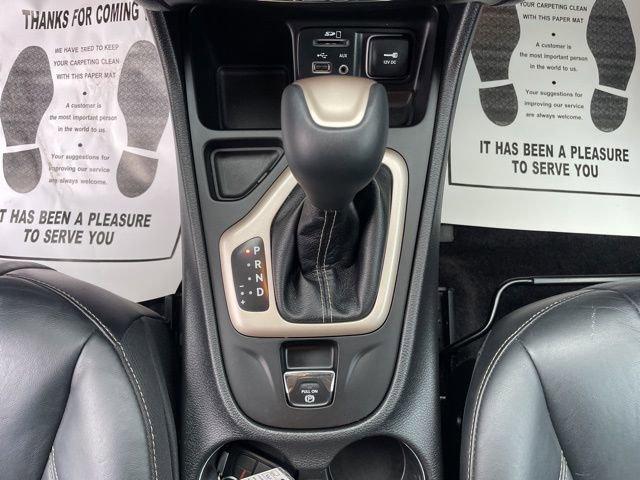 2017 Jeep Cherokee Vehicle Photo in MEDINA, OH 44256-9631