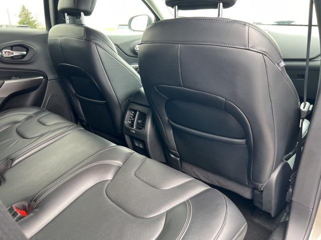 2021 Jeep Cherokee Vehicle Photo in GREEN BAY, WI 54304-5303