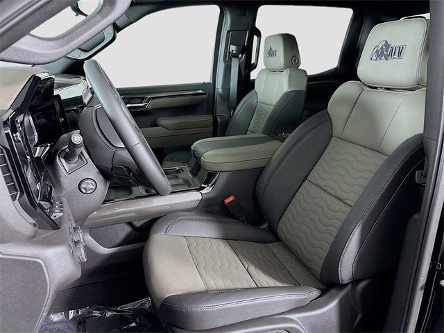 2025 Chevrolet Silverado 1500 Vehicle Photo in PUYALLUP, WA 98371-4149