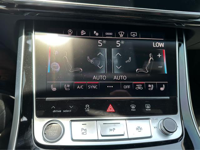 2025 Audi Q7 Vehicle Photo in HOUSTON, TX 77090