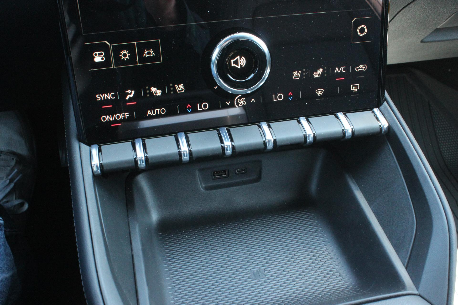 2026 GMC Terrain Vehicle Photo in AURORA, CO 80012-4011