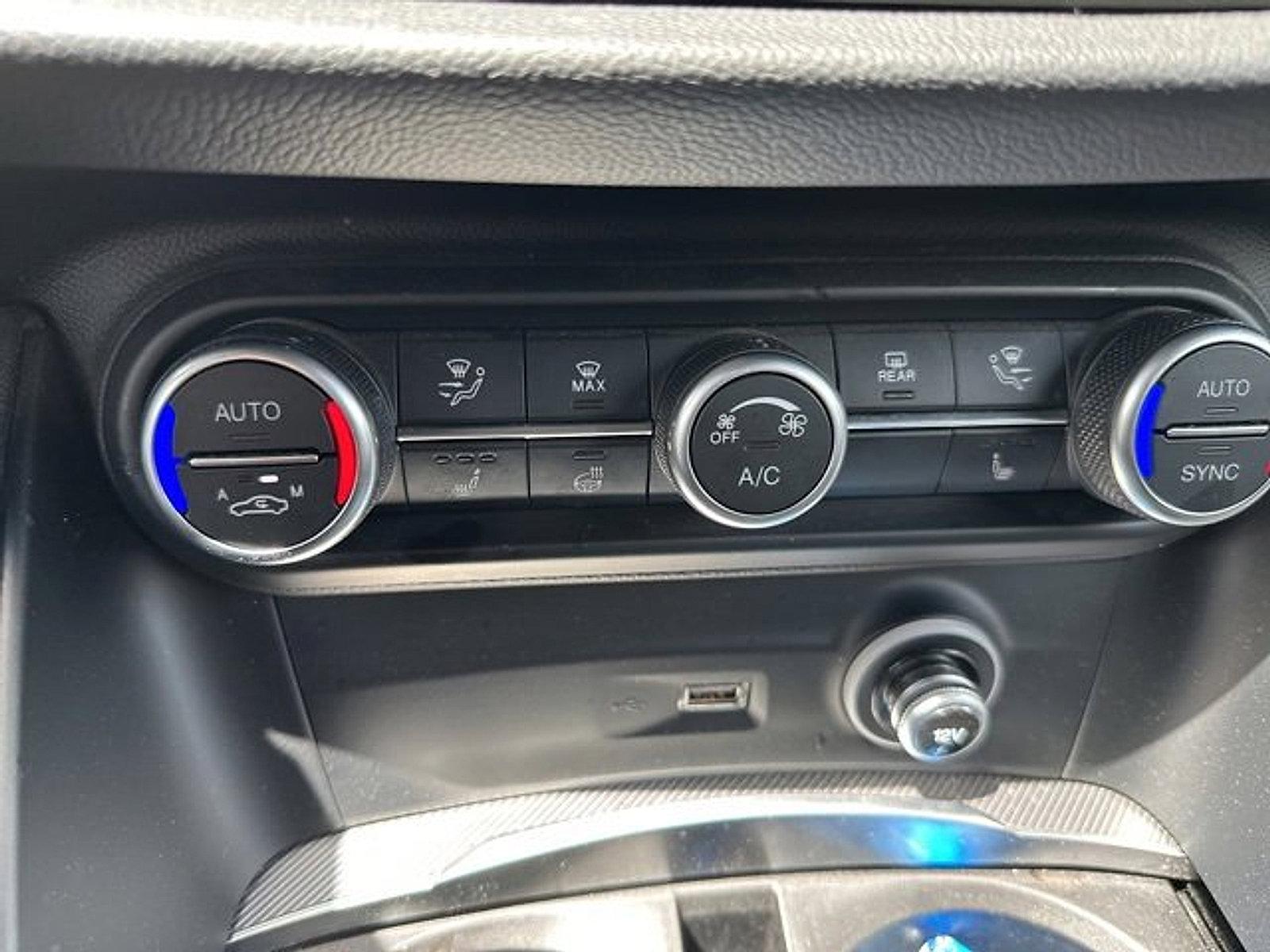 2022 Alfa Romeo Stelvio Vehicle Photo in Willow Grove, PA 19090