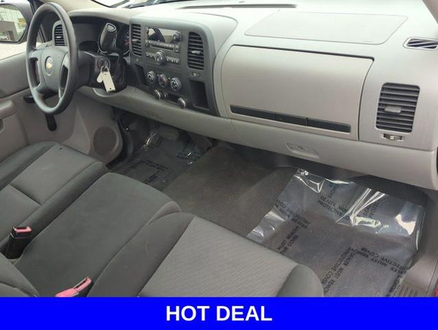 2013 Chevrolet Silverado 1500 Vehicle Photo in Merrillville, IN 46410