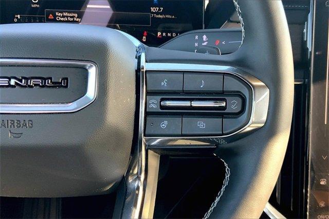 2024 GMC Acadia Vehicle Photo in TOPEKA, KS 66609-0000