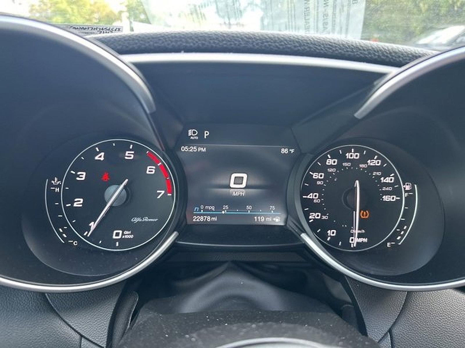 2022 Alfa Romeo Giulia Vehicle Photo in Willow Grove, PA 19090