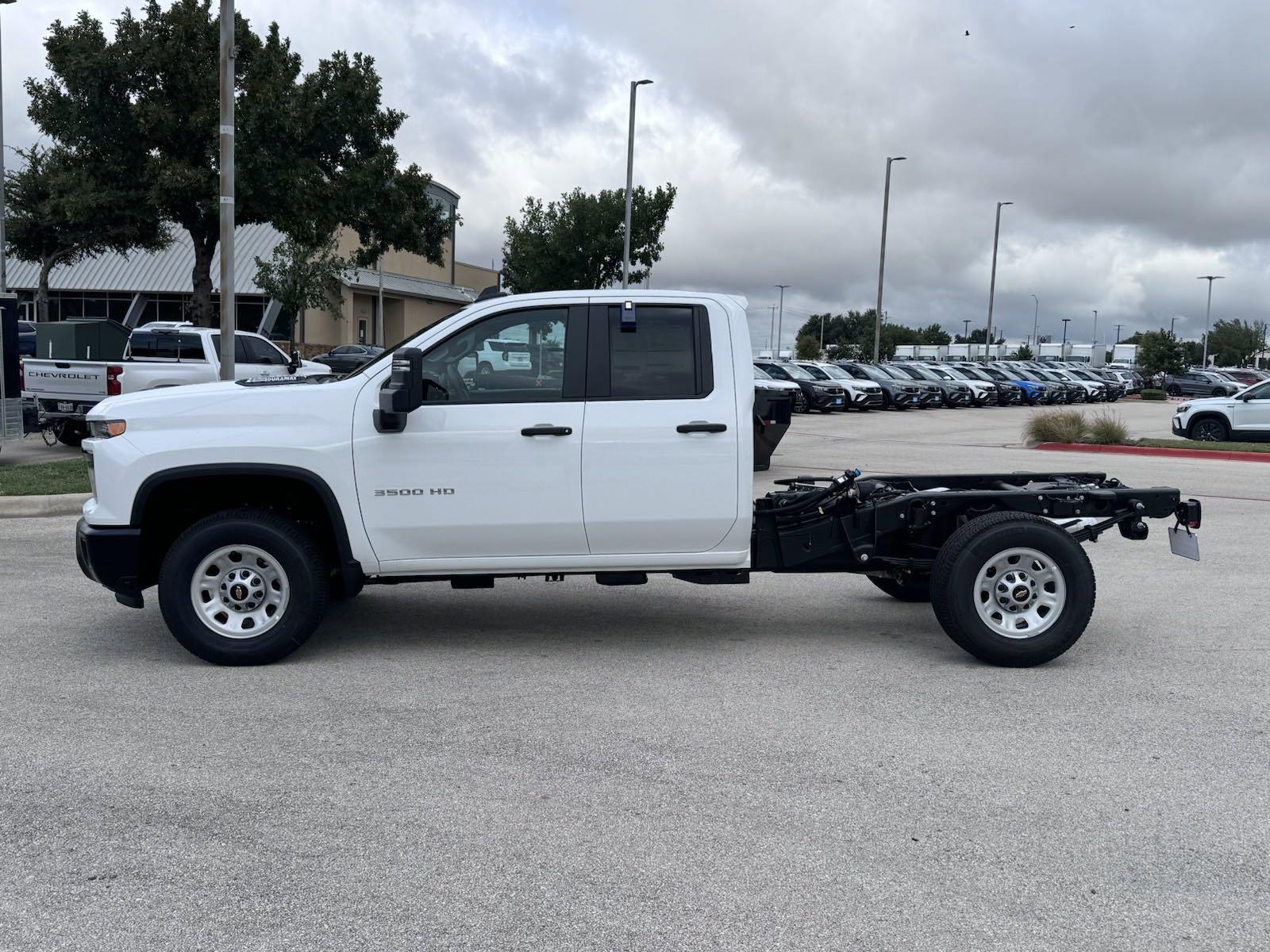 2025 Chevrolet Silverado 3500 HD Vehicle Photo in GEORGETOWN, TX 78626-7508