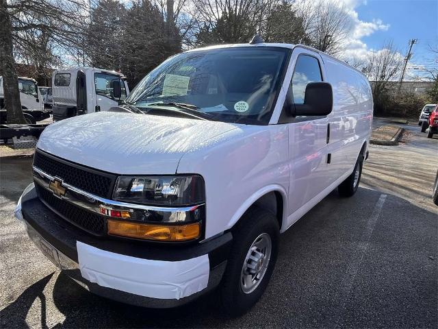 2025 Chevrolet Express Cargo 2500 Vehicle Photo in ALCOA, TN 37701-3235