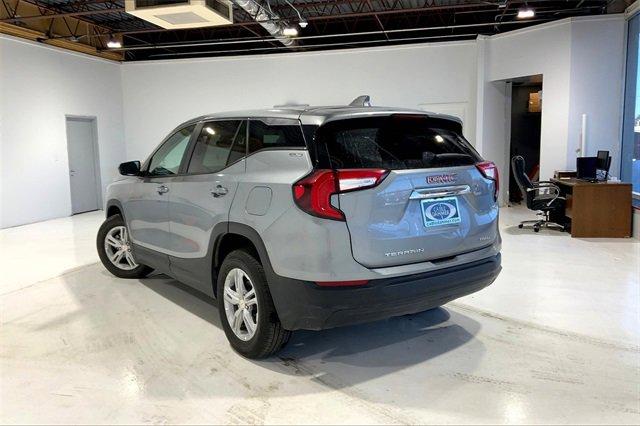 2023 GMC Terrain Vehicle Photo in TOPEKA, KS 66609-0000