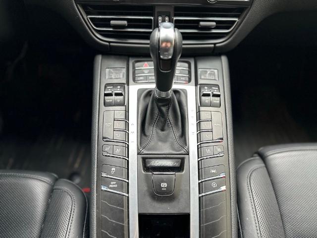 2021 Porsche Macan Vehicle Photo in San Antonio, TX 78230