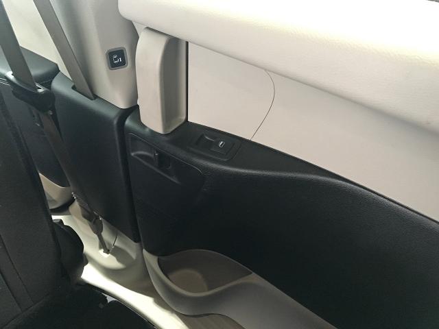 2022 Chrysler Voyager Vehicle Photo in GREEN BAY, WI 54303-3330