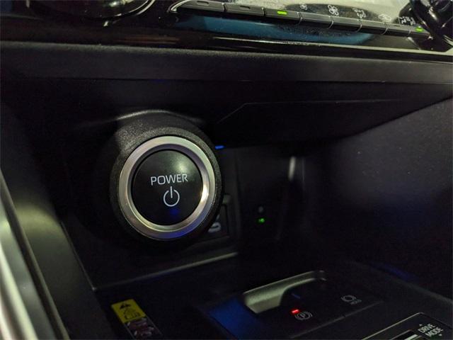 2023 Toyota Venza Vehicle Photo in ENGLEWOOD, CO 80113-6708