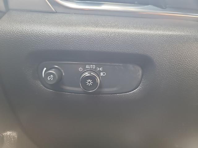 2021 Chevrolet Traverse Vehicle Photo in LA MESA, CA 91942-8211