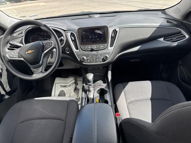 2022 Chevrolet Malibu Vehicle Photo in Winslow, AZ 86047-2439