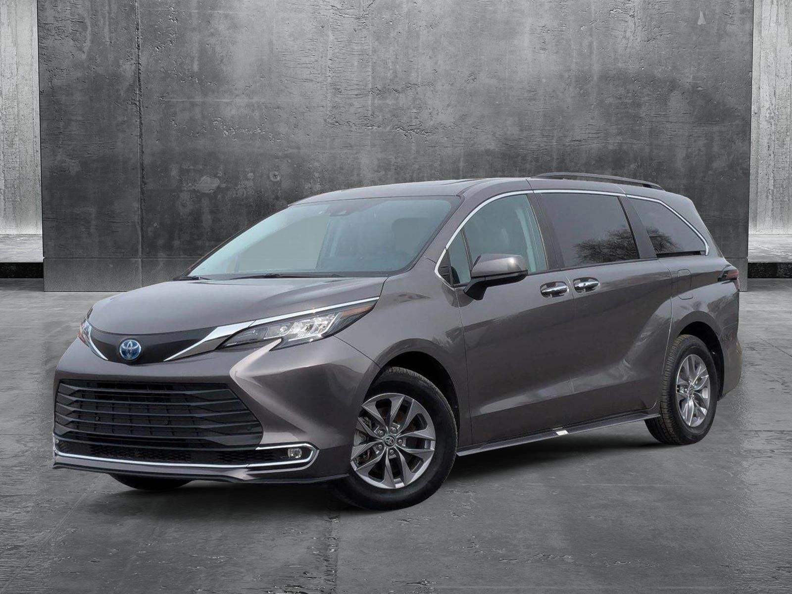 2023 Toyota Sienna Vehicle Photo in Spokane Valley, WA 99212
