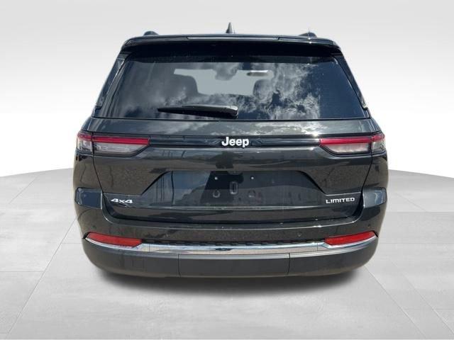 2024 Jeep Grand Cherokee Vehicle Photo in MEDINA, OH 44256-9631
