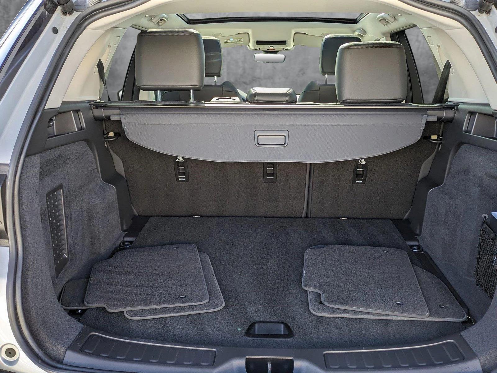 2025 Land Rover Discovery Sport Vehicle Photo in Bethesda, MD 20852