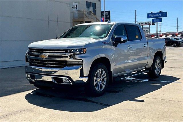 2020 Chevrolet Silverado 1500 Vehicle Photo in TOPEKA, KS 66609-0000