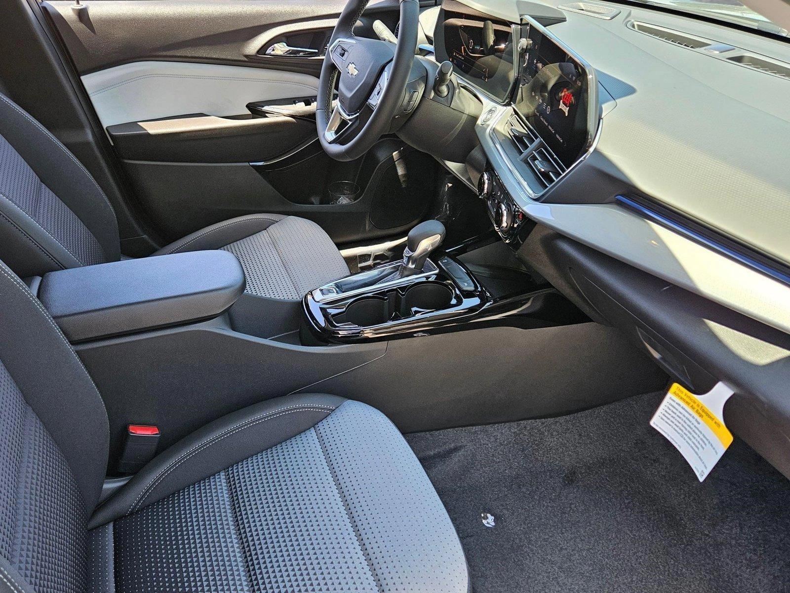 2025 Chevrolet Trax Vehicle Photo in PEORIA, AZ 85382-3715
