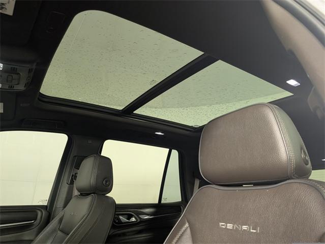 2021 GMC Yukon Vehicle Photo in ENGLEWOOD, CO 80113-6708