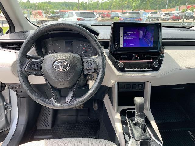 2024 Toyota Corolla Cross Vehicle Photo in MOON TOWNSHIP, PA 15108-2571