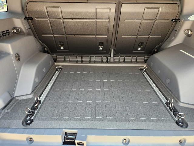 2025 INEOS Grenadier Vehicle Photo in Plano, TX 75024