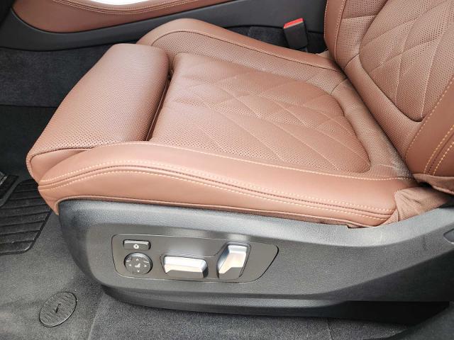 2025 BMW X5 sDrive40i Vehicle Photo in PLANO, TX 75024
