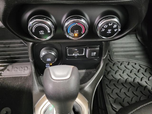2017 Jeep Renegade Vehicle Photo in NEENAH, WI 54956-2243