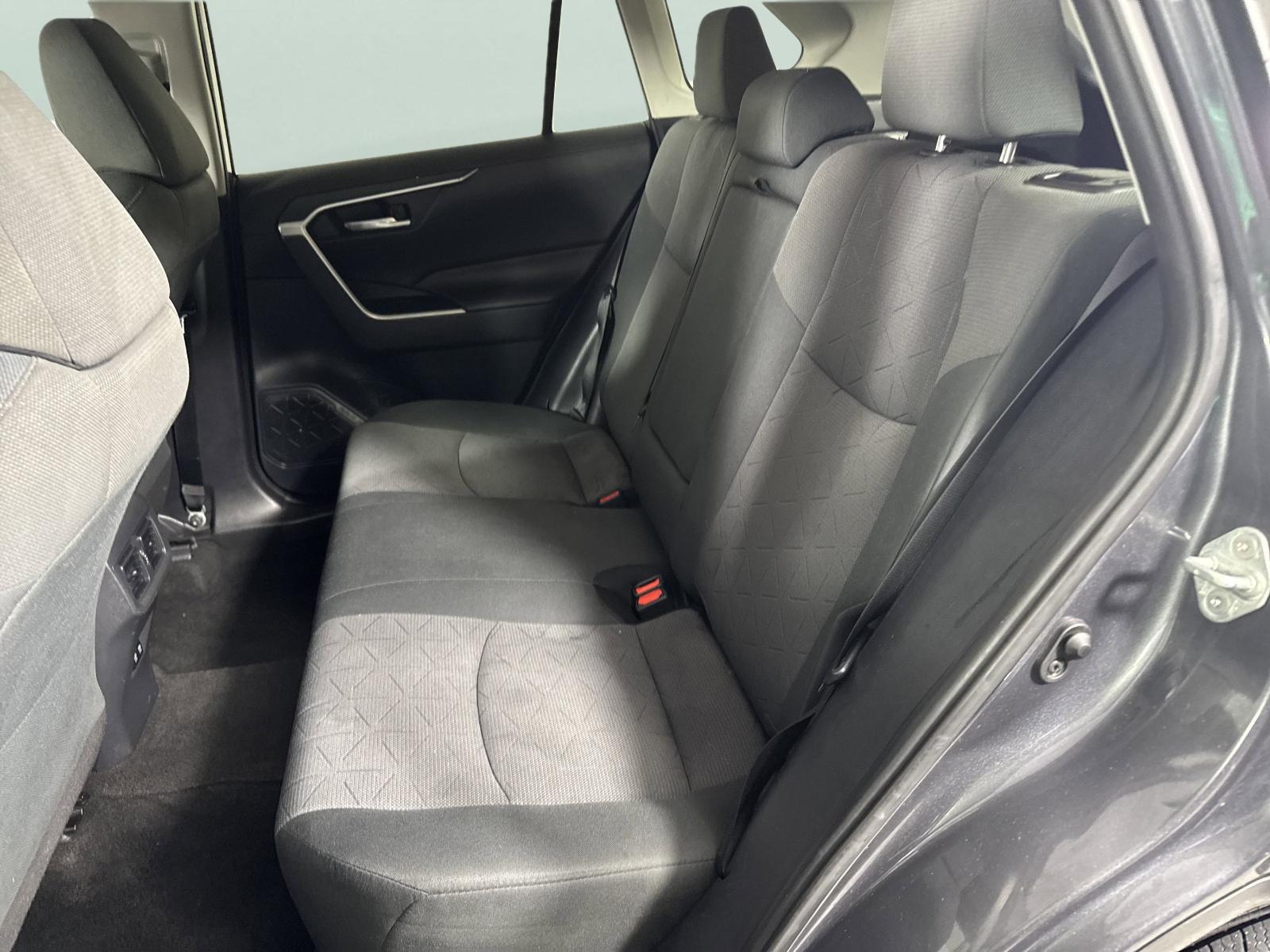 2019 Toyota RAV4 Vehicle Photo in GEORGETOWN, TX 78626-7508