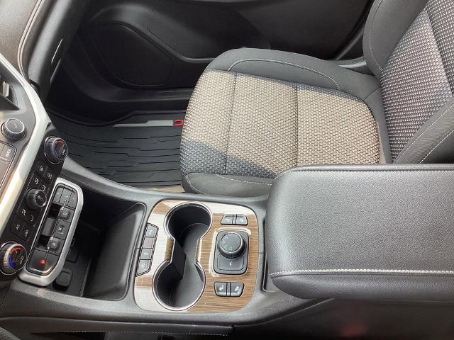 2023 GMC Acadia Vehicle Photo in GARDNER, MA 01440-3110