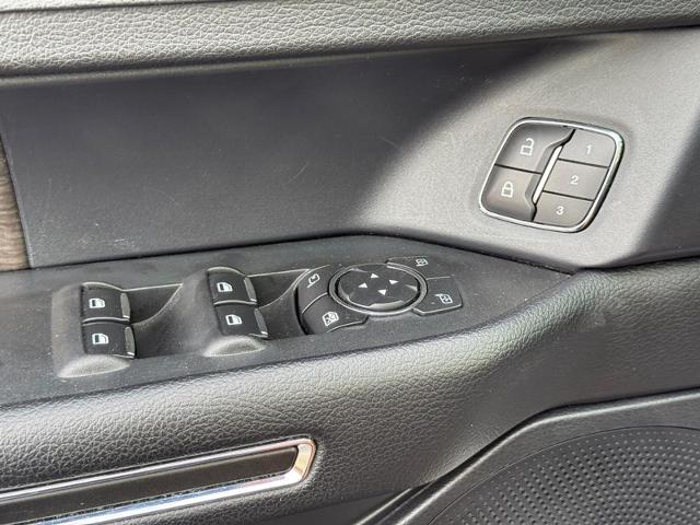2019 Ford Expedition Vehicle Photo in COLUMBIA, MO 65203-3903